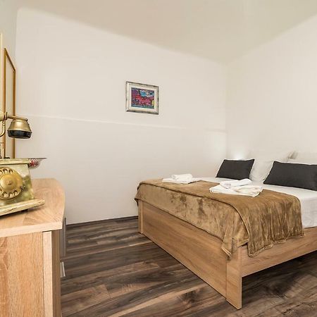 Rooftop City View Apartment In The Palace Walls Split Ngoại thất bức ảnh