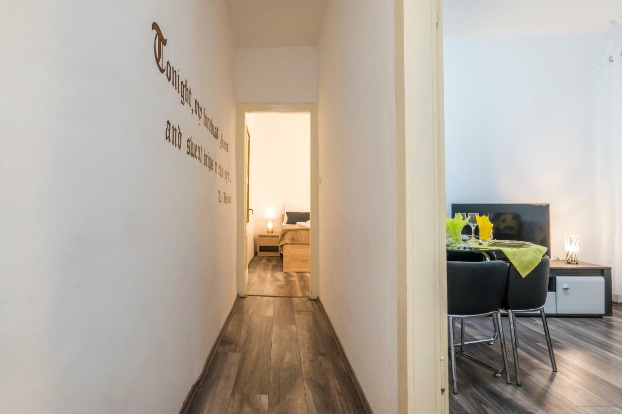 Rooftop City View Apartment In The Palace Walls Split Ngoại thất bức ảnh